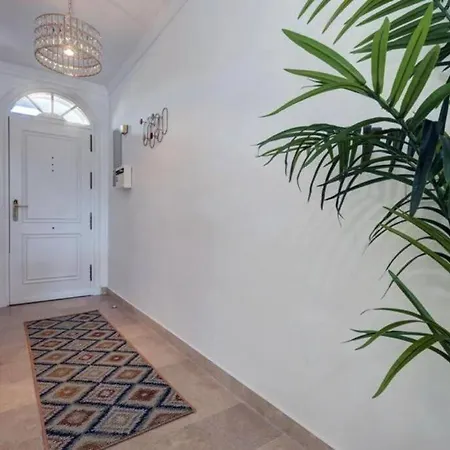 Apartment Aloha Gardens In Puerto Banus Marbella
